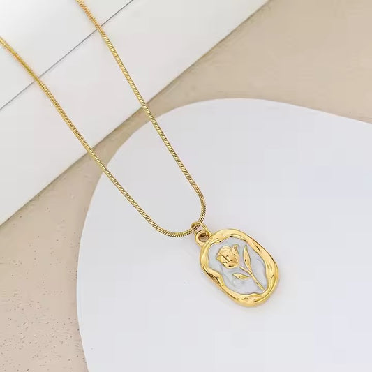 Gold Floral Pendant Necklace